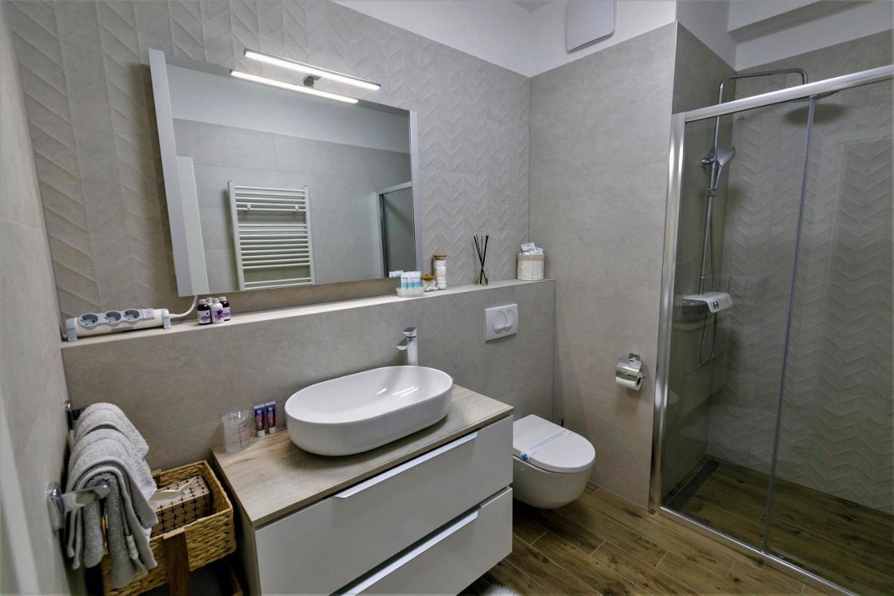 Luxury Apartment 4Seasons With Garage Split Zewnętrze zdjęcie